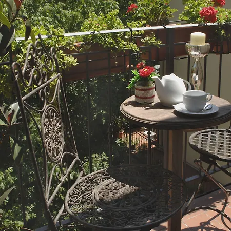 Bed & Breakfast Relais Dante E Beatrice Firenze